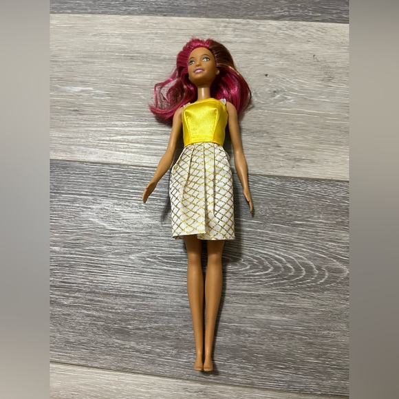 Lot Of Four Barbies - Picture 4 of 14